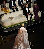 totally_elle_cannes_openingceremony_19_onstage__66.jpg