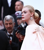totally_elle_cannes_openingceremony_19__84.jpg