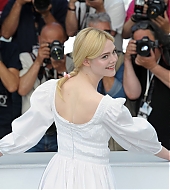 totallyelle-2017-05-23-thebeguiled-photocall-cannes-137.jpg