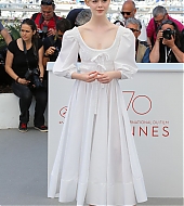 totallyelle-2017-05-23-thebeguiled-photocall-cannes-315.jpg