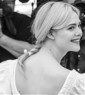 totallyelle-2017-05-23-thebeguiled-photocall-cannes-441.jpg